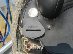 17'' Black Wintec Western trail saddle regular QH BARS USA