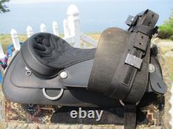 17'' Black Wintec Western trail saddle regular QH BARS USA