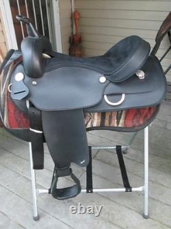 17'' Black Wintec Western trail saddle regular QH BARS w 34''Neoprene cinch USA