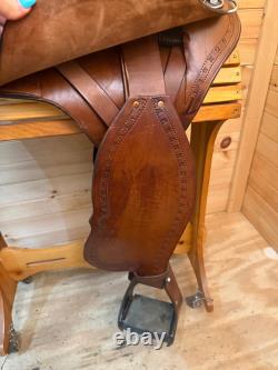17 Brenneman's Gaited Western Trail Saddle 080754