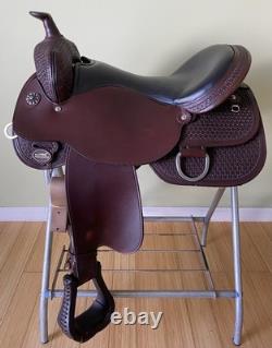 17 Circle Y Classic SOFTEE Trail / Ranch Riding / Western Dressage SaddleWIDE
