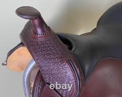 17 Circle Y Classic SOFTEE Trail / Ranch Riding / Western Dressage SaddleWIDE