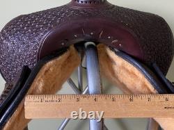 17 Circle Y Classic SOFTEE Trail / Ranch Riding / Western Dressage SaddleWIDE