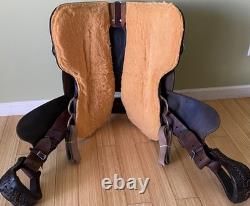 17 Circle Y Classic SOFTEE Trail / Ranch Riding / Western Dressage SaddleWIDE