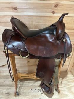 17 Circle Y Flex-Lite Round Skirt Western Trail Saddle Model 2374