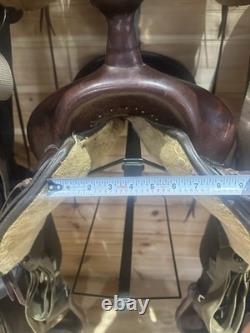 17 Circle Y Flex-Lite Round Skirt Western Trail Saddle Model 2374