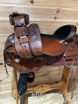 17 Circle Y Flex-Lite Western Trail Saddle Model 1558 (wide)
