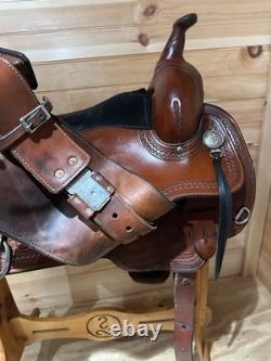 17 Circle Y Flex-Lite Western Trail Saddle Model 1558 (wide)