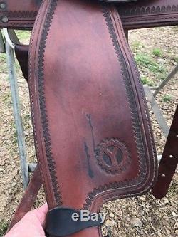 17 Circle Y Flex Tree Saddle