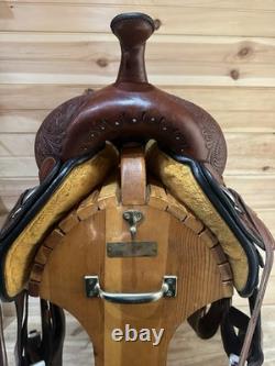 17 Circle Y Flex2 Cactus Flower Western Trail Saddle Model 1659