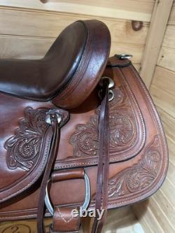 17 Circle Y Flex2 Cactus Flower Western Trail Saddle Model 1659