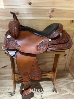 17 Circle Y High Horse Houston Western Trail Saddle Model 2610