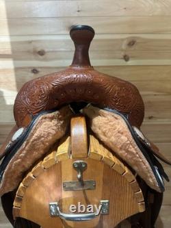 17 Circle Y High Horse Houston Western Trail Saddle Model 2610