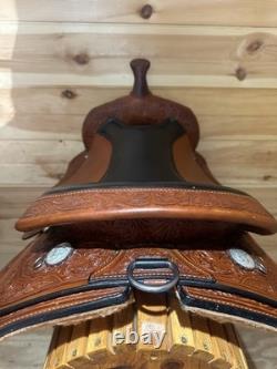 17 Circle Y High Horse Houston Western Trail Saddle Model 2610