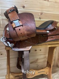 17 Circle Y High Horse Houston Western Trail Saddle Model 2610