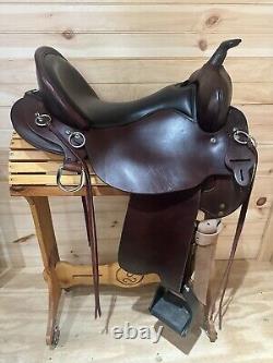 17 Circle Y High Horse Little River Round Skirt Western Trail Saddle Model 6863