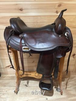 17 Circle Y Omaha Flex-Lite Round Skirt Western Trail Saddle Model 1554