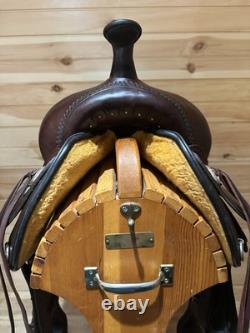 17 Circle Y Omaha Flex-Lite Round Skirt Western Trail Saddle Model 1554