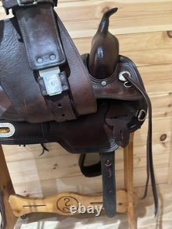17 Circle Y Omaha Flex-Lite Round Skirt Western Trail Saddle Model 1554