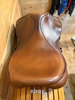 17 Collegiate Convertible Saddle- Easy Change Gullet