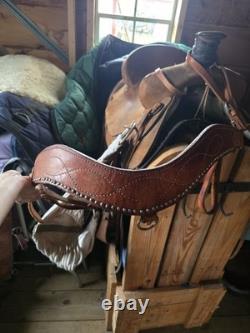 17 Dakota Roughout Saddle