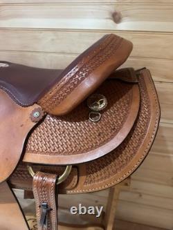 17 Dakota Saddlery Western Roping Saddle Model 553