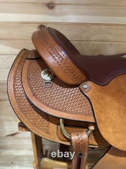 17 Dakota Saddlery Western Roping Saddle Model 553