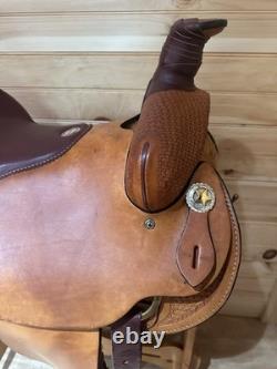 17 Dakota Saddlery Western Roping Saddle Model 553