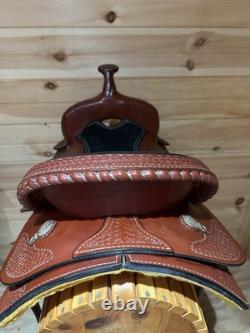 17 Dakota Saddlery Western Trail Saddle Model 350L