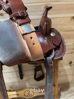 17 Dakota Saddlery Western Trail Saddle Model 350L
