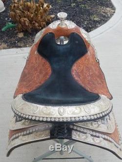 17 Dale Chavez Custom Show Saddle Great Deal