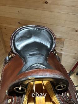 17 Imus 4Beat Gaited Endurance Trail Saddle