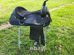 17 Inch Wintec Western Saddle