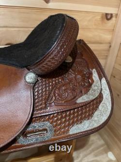 17 Tex Tan Hereford Tex-Flex Western Show Saddle Model 08-TF403-P7
