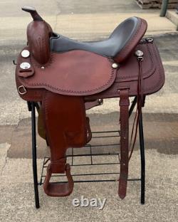 17 Tex Tan Tex-Flex Western Saddle Used