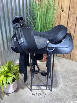 17 WINTEC Black Western Light Weight Saddle CLEAN! Semi Bar