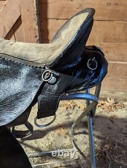 17 Western Trail Saddle