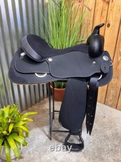 17 Wintec New Generation Close Contact Western Saddle Wide Tree DEMO Model