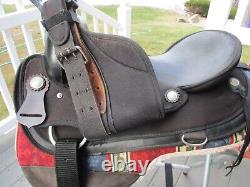 17'' black abetta Original Western trail saddle regular QH BARS