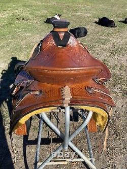 17 slick seat square skirt Wade Western saddle with matching tack