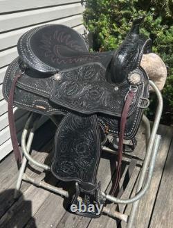 17in King Series Western Saddle Black
