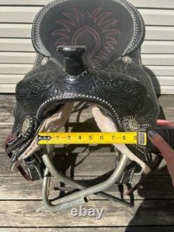 17in King Series Western Saddle Black