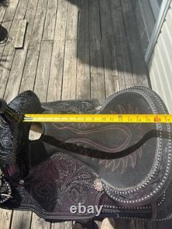 17in King Series Western Saddle Black