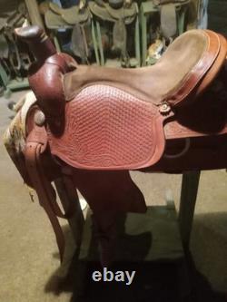 17in Roping Saddle With 7 In Gullet