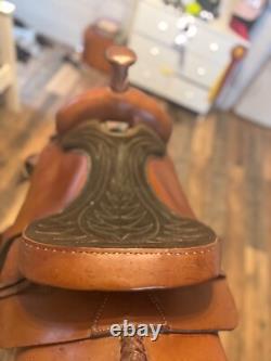 18 Inch work western saddle