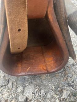 1800sTo 1900s McClellan Calvary Saddle (Army) 1800sTo 1900s McClellan Calvary Saddle (Army)