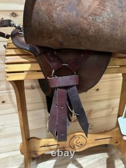 19 Double Creek Saddlery Buena Vista Saddle Model 104