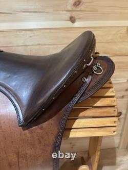 19 Double Creek Saddlery Buena Vista Saddle Model 104