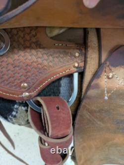 2-1311 14.5 inch Used HR Saddlery Western Roughout Trail Saddle