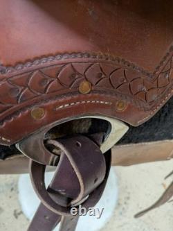 2-1356 16 inch Used McCall Mclite Western Woodpost All Around Saddle Wide Tree